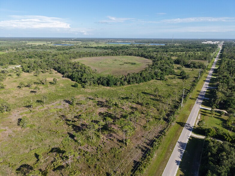 7090 N Toledo Blade Blvd, North Port, FL à vendre - Photo de l’immeuble – Image 3 sur 5