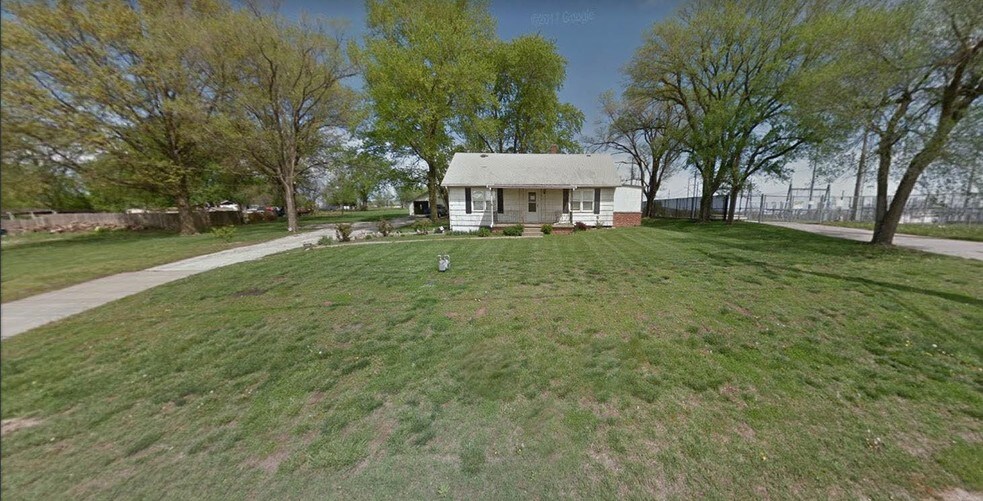9746 Parallel Pky, Kansas City, KS à vendre - Photo de l’immeuble – Image 1 sur 7