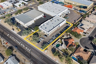 2526 E Southern Ave, Phoenix, AZ à louer Photo intérieure– Image 2 sur 10