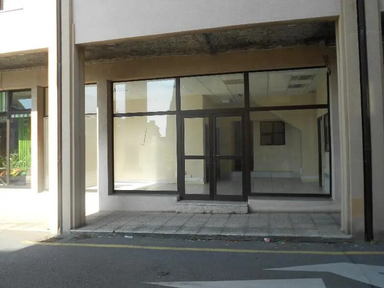 Local d'activités dans Redon à vendre - Photo de l’immeuble – Image 2 sur 2