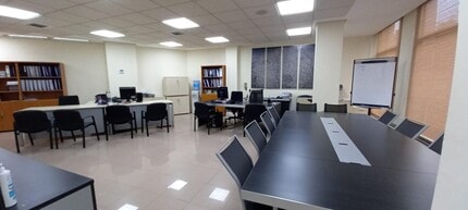 Bureaux/Local commercial dans Pozuelo de Alarcón, Madrid à louer Photo intérieure– Image 1 sur 9