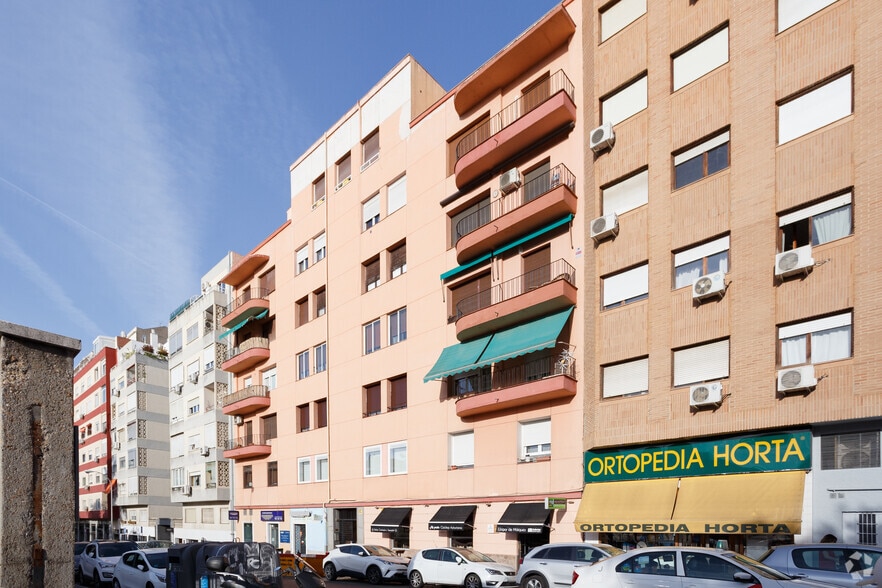 Local commercial dans Madrid, Madrid à louer - Photo de l’immeuble – Image 1 sur 1