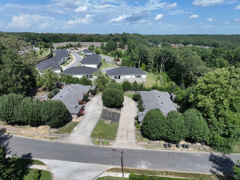 1501 & 1509 Michael Drive portefeuille de 2 biens à vendre sur LoopNet.fr - Photo de l’immeuble – Image 1 sur 4