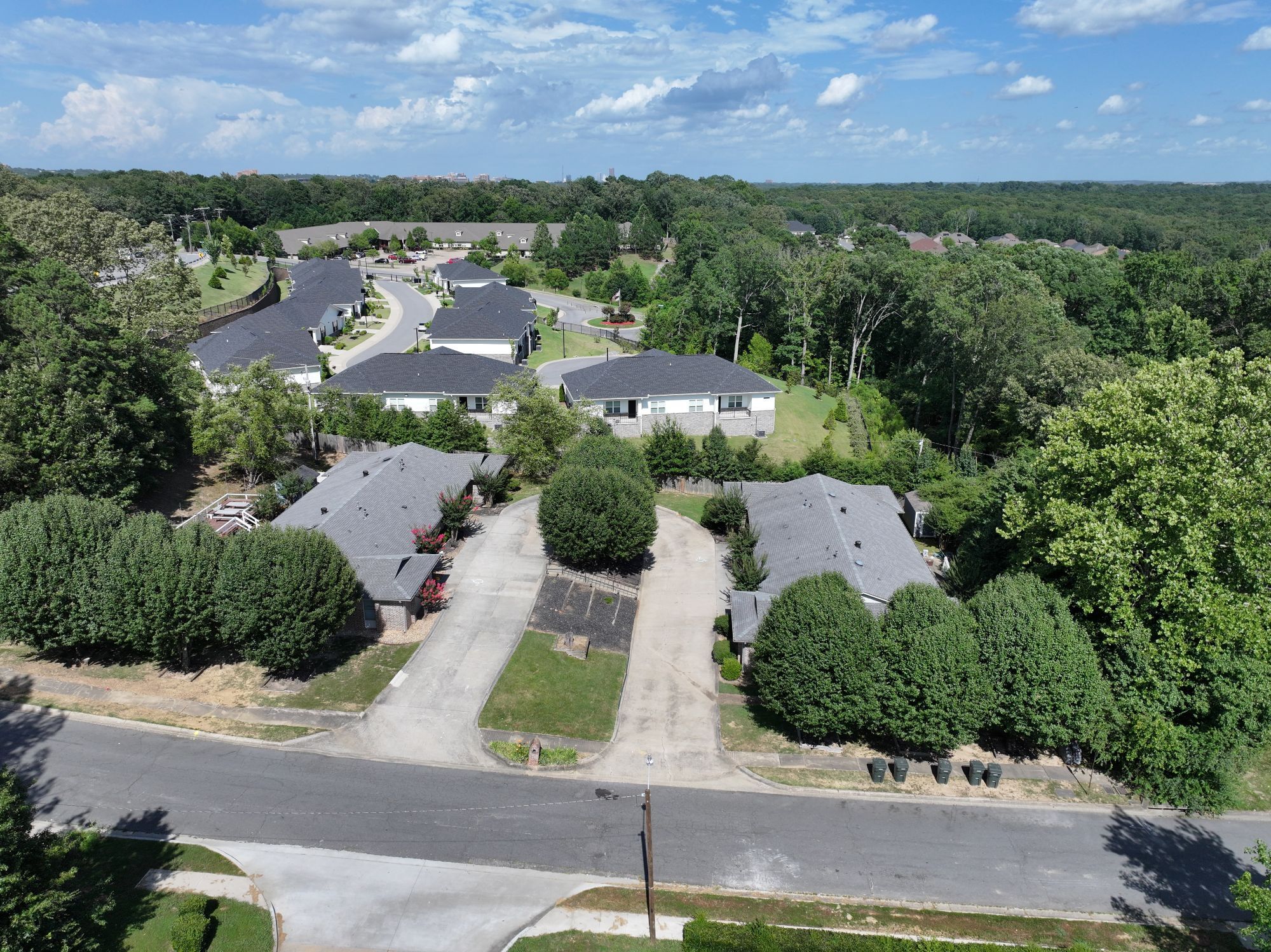 1501 & 1509 Michael Drive portefeuille de 2 biens à vendre sur LoopNet.fr Photo de l’immeuble– Image 1 sur 5