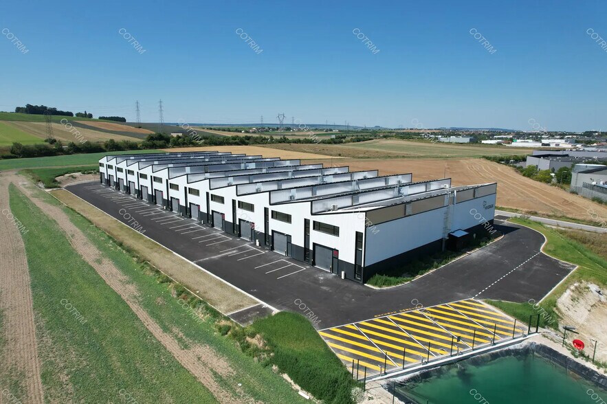 Local d’activités dans Cormontreuil à louer - Photo de l’immeuble – Image 1 sur 5