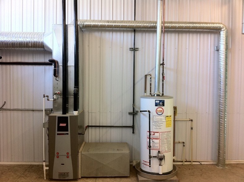 560 Premier Rd, Drumheller, AB à louer - Photo de l’immeuble – Image 3 sur 15