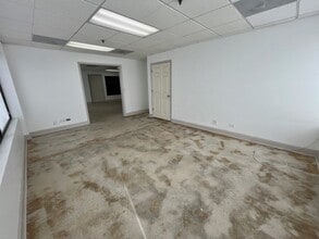 37 Sherwood Ter, Lake Bluff, IL à louer Photo intérieure– Image 2 sur 3