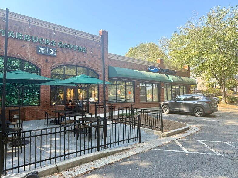 3660 Cascade Rd, Atlanta, GA à louer - Photo de l’immeuble – Image 3 sur 7