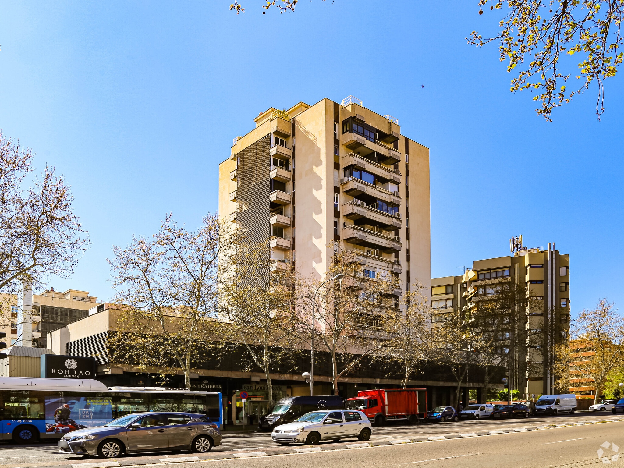 Avenida de Alberto Alcocer, 32, Madrid, Madrid à vendre Photo principale– Image 1 sur 5