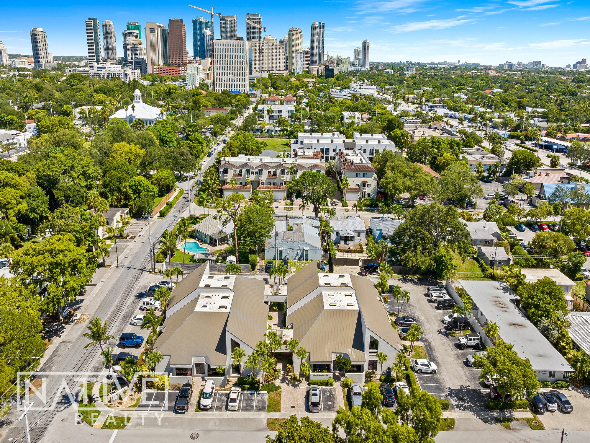 1330 SE 4th Ave, Fort Lauderdale, FL à vendre Photo de l’immeuble– Image 1 sur 18