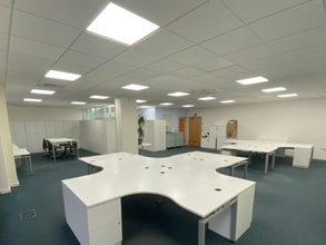 Imperial Wharf, Londres à louer Photo intérieure– Image 2 sur 2