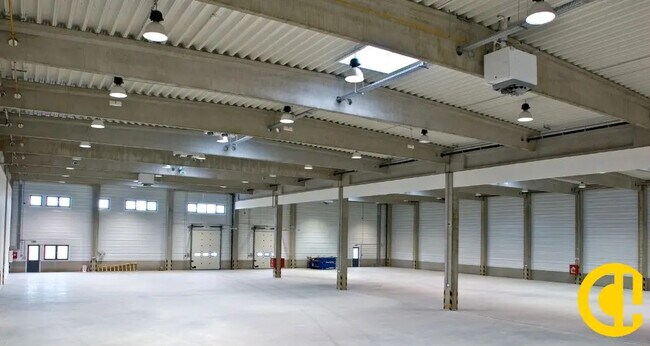 Plus de détails pour Local d’activités à vendre