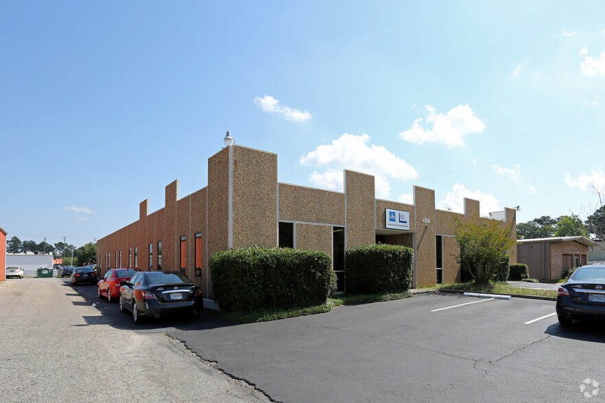 4358 Midmost Dr, Mobile, AL à louer - Photo de l’immeuble – Image 2 sur 18