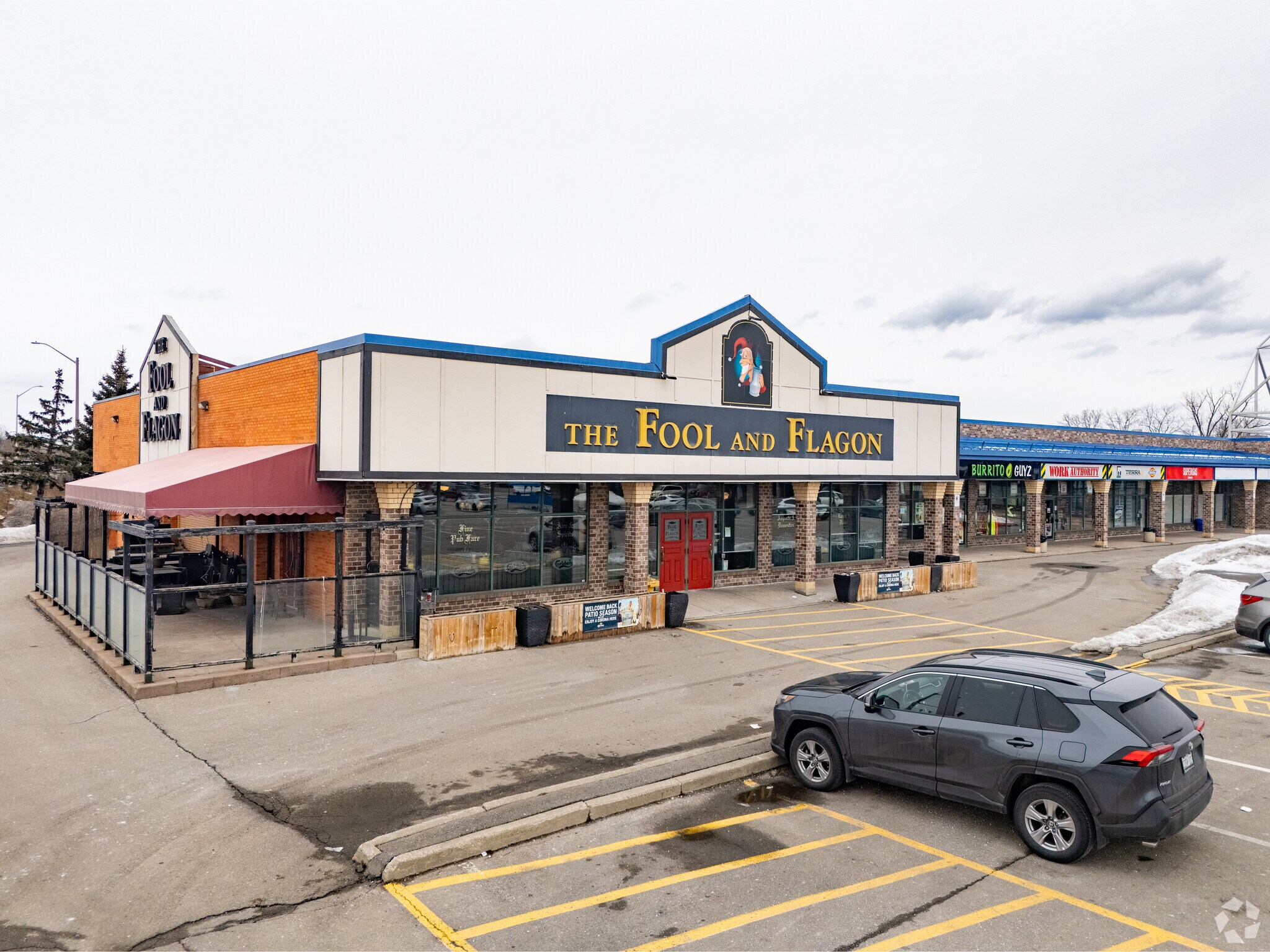2255 Barton St, Hamilton, ON à louer Photo principale– Image 1 sur 3