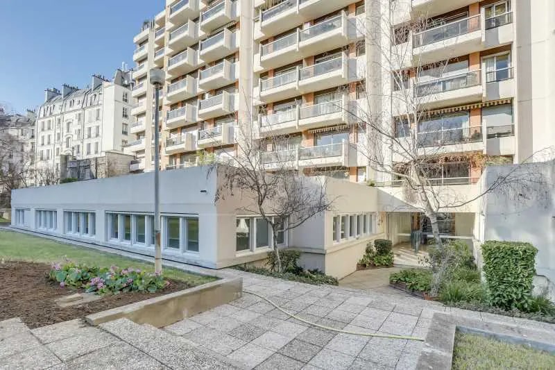 33 Rue Censier, Paris à louer - Photo de l’immeuble – Image 3 sur 9