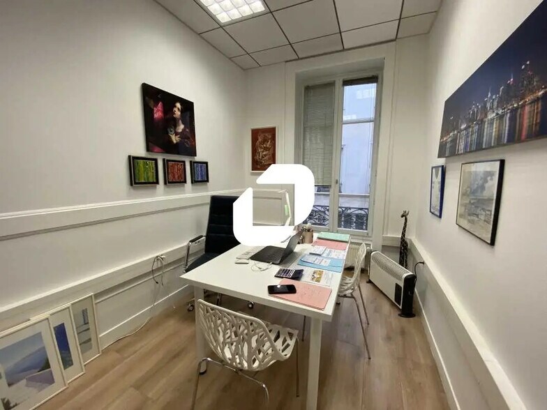 Bureau dans Lyon à louer - Photo de l’immeuble – Image 3 sur 11