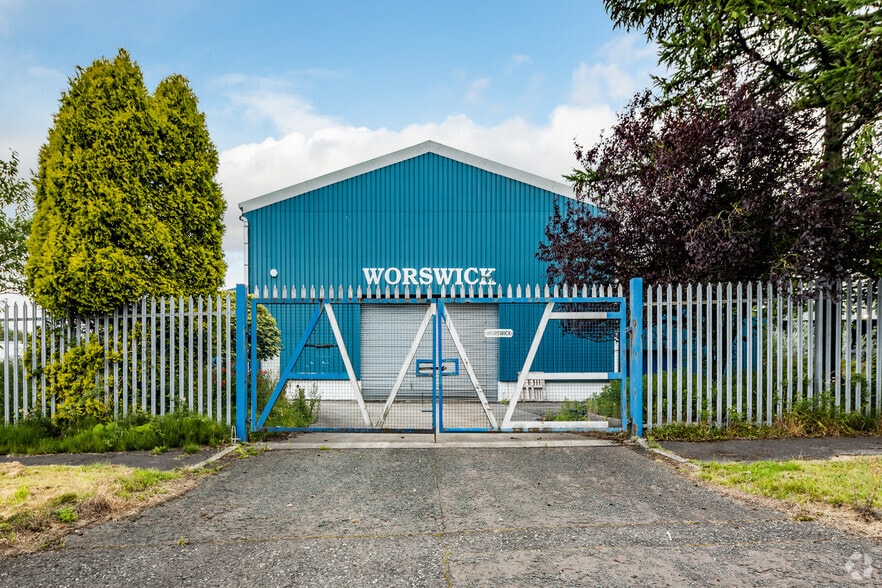 266 Philips Rd, Blackburn à louer - Photo de l’immeuble – Image 2 sur 4