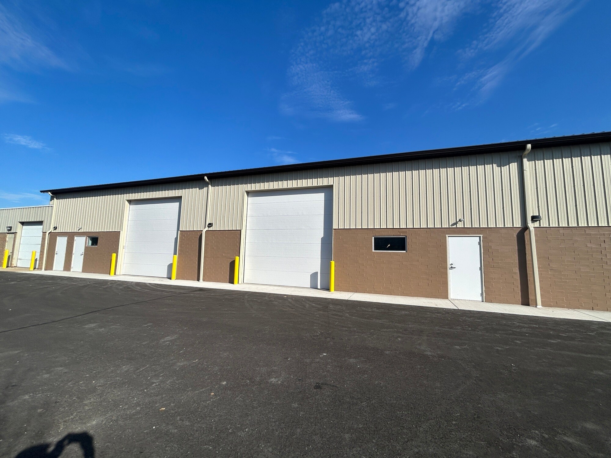 620 Progress Ave, Munster, IN à louer Photo principale– Image 1 sur 8