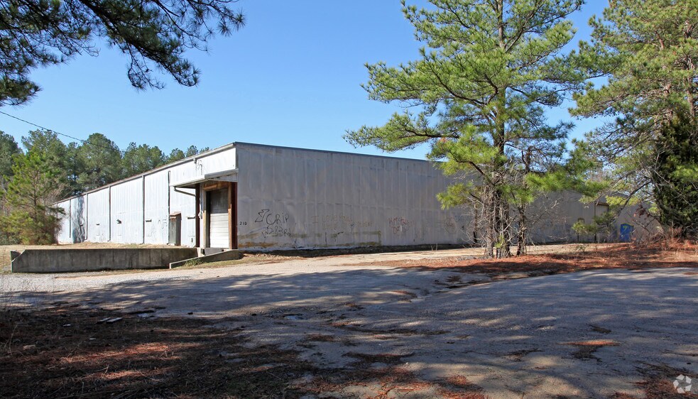 219 Wright Ave, Henderson, NC à louer - Photo de l’immeuble – Image 2 sur 2