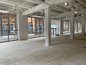303 W Erie St, Chicago, IL à louer Photo intérieure– Image 1 sur 5