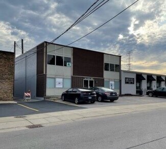 Plus de détails pour 108 John St, North Aurora, IL - Bureau à vendre