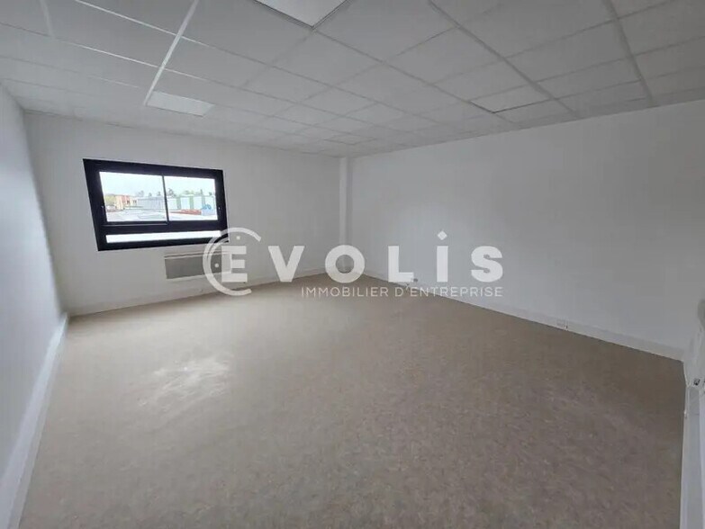 Bureau dans Brétigny-sur-Orge à louer - Photo intérieure – Image 3 sur 7