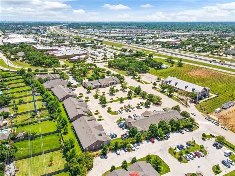 4841 Merlot Ave, Grapevine, TX à louer - Photo de l’immeuble – Image 3 sur 10