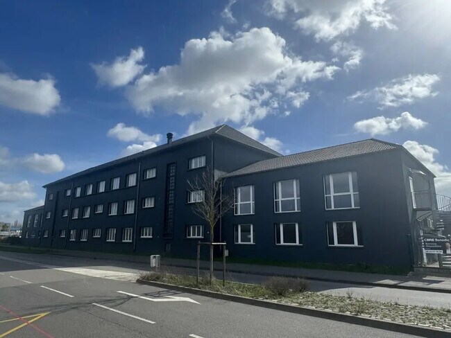 Plus de détails pour Bureau à louer