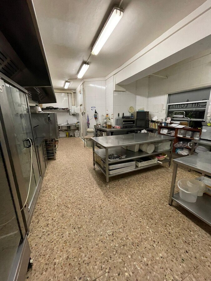 Parets del Vallès, BAR 08150 - Lot 2 - - Photo intérieure - Image 2 of 16