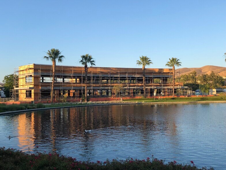 2794 Pronio Cir, Corona, CA à louer - Photo de la construction – Image 1 sur 14