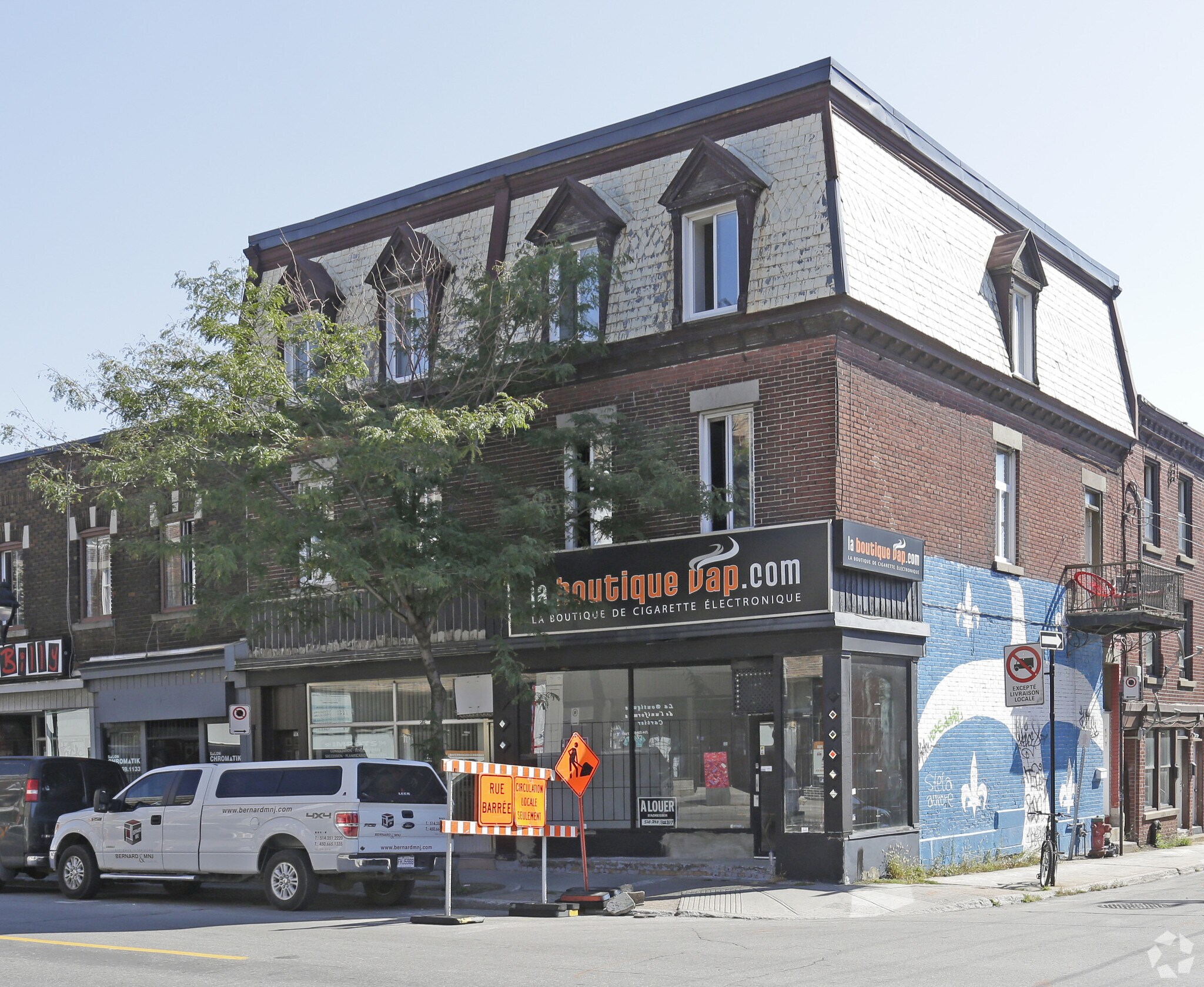 1870 Rue Ontario E, Montréal, QC à vendre Photo principale– Image 1 sur 3