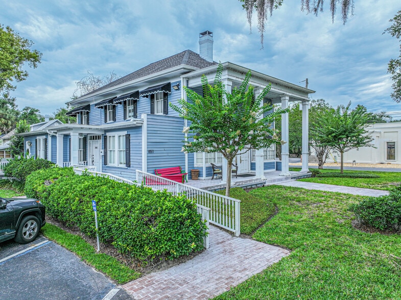 351 N Donnelly St, Mount Dora, FL à vendre - Photo de l’immeuble – Image 3 sur 3