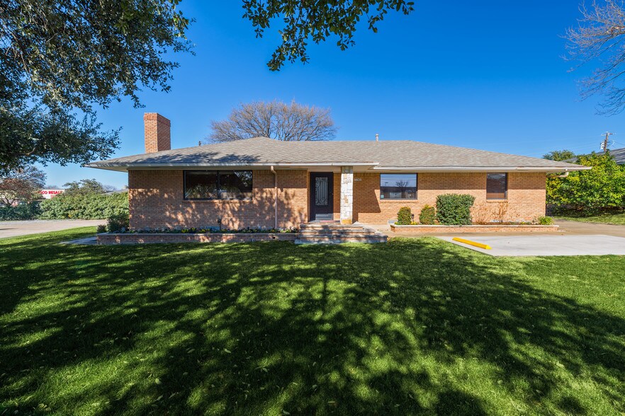 7790 Main St, Frisco, TX à vendre - Photo de l’immeuble – Image 2 sur 15