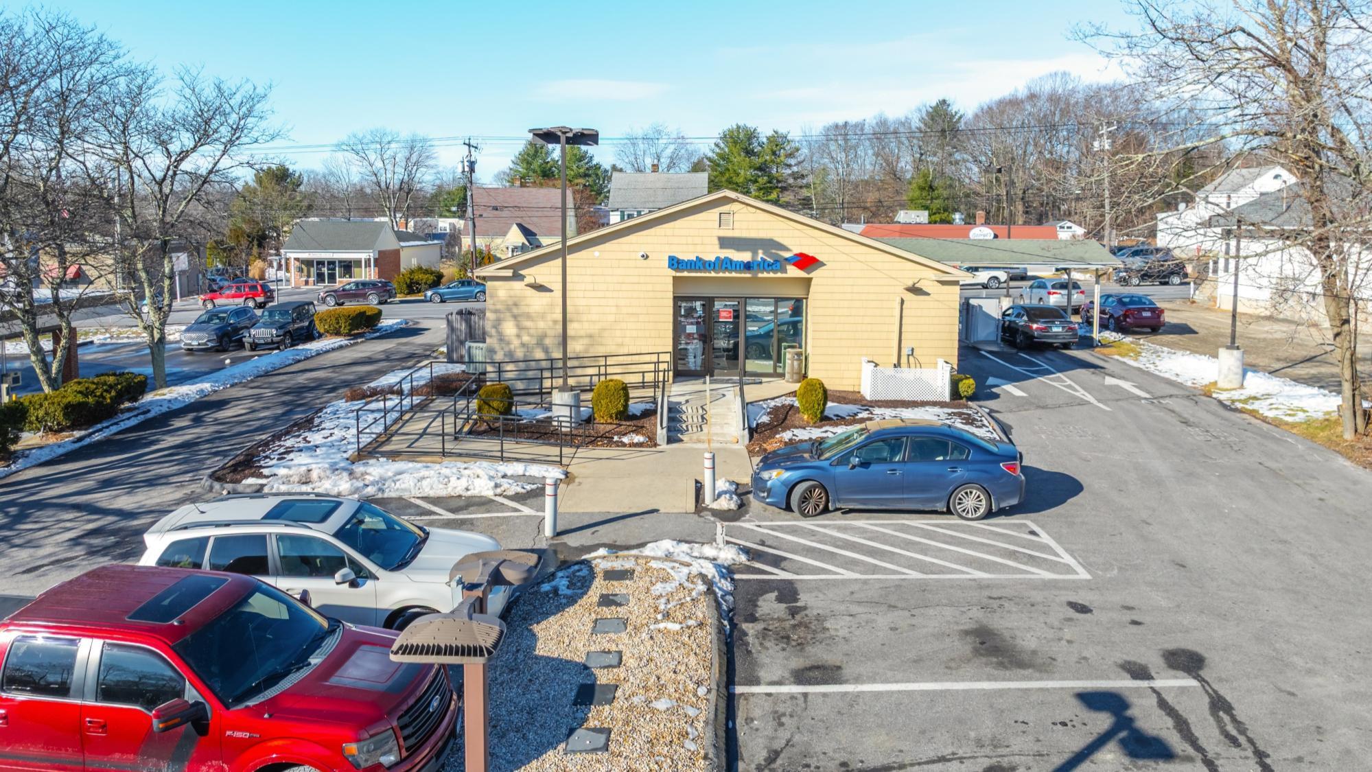 1196 E Main St, Torrington, CT à vendre Photo principale– Image 1 sur 4