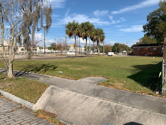 211 E Sligh Ave, Tampa, FL à vendre - Photo de l’immeuble – Image 3 sur 16