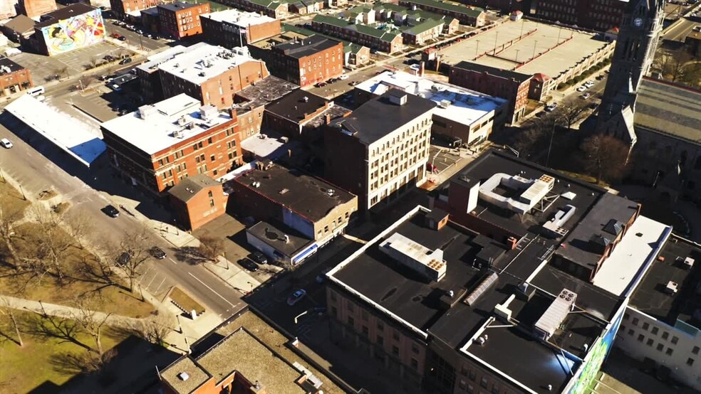 567-573 Dwight St, Holyoke, MA à vendre - Vidéo sur l’annonce professionnelle – Image 2 sur 29
