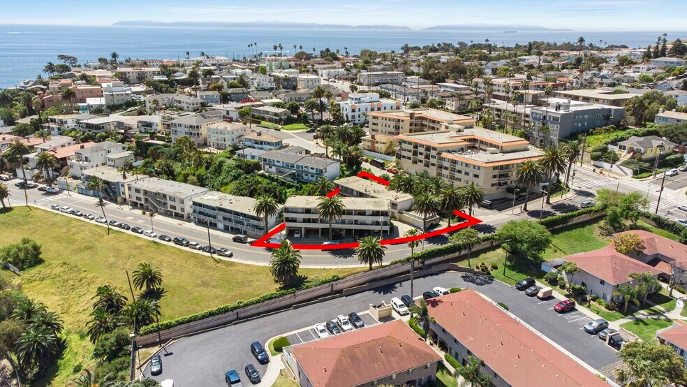 3605 Stephen M White Dr, San Pedro, CA à vendre - Photo de l’immeuble – Image 2 sur 17