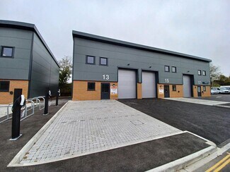 Plus de détails pour Embankment Way, Ringwood - Bureau, Industriel/Logistique à louer