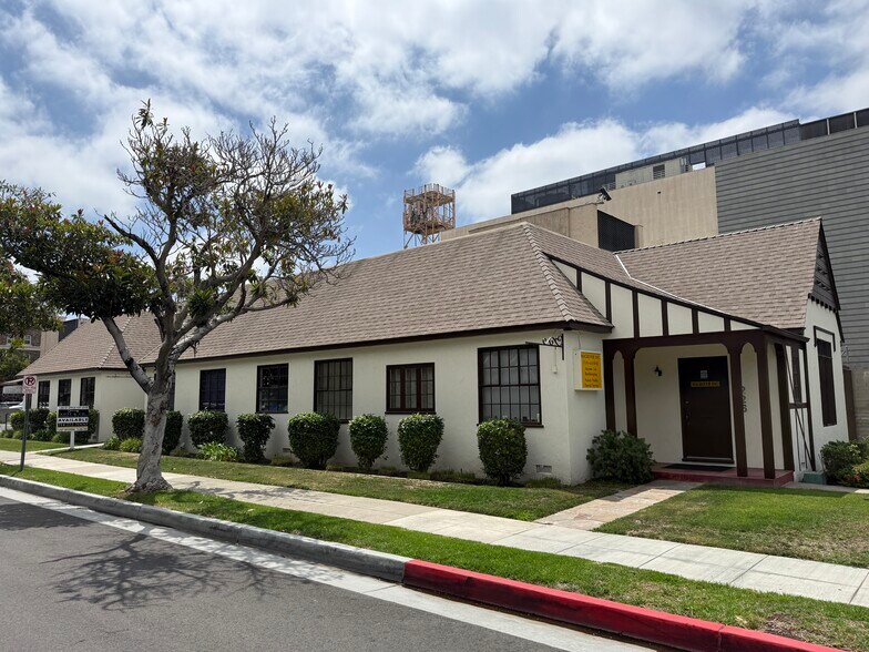 220-226 W Cypress St, Anaheim, CA à louer - Photo de l’immeuble – Image 3 sur 12
