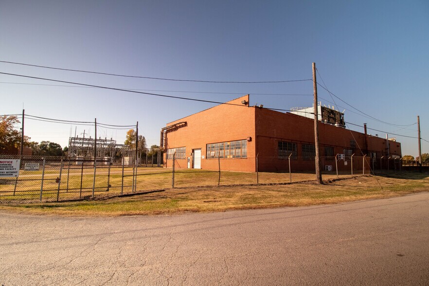 10 Tantalum Pl, Muskogee, OK à vendre - Photo de l’immeuble – Image 2 sur 7