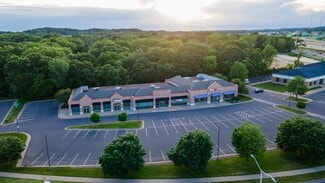 Plus de détails pour 3418-3450 Oakwood Hills Pky, Eau Claire, WI - Local commercial à louer
