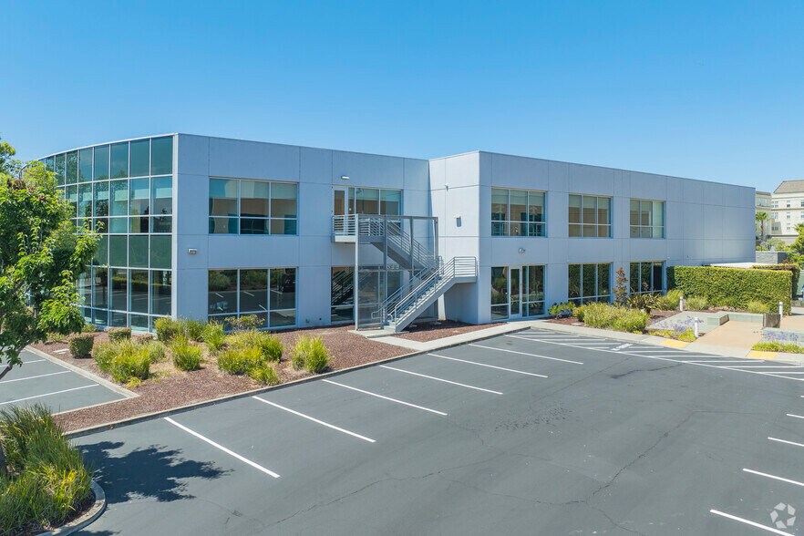 8100 Jarvis Ave, Newark, CA à louer - Photo de l’immeuble – Image 2 sur 14