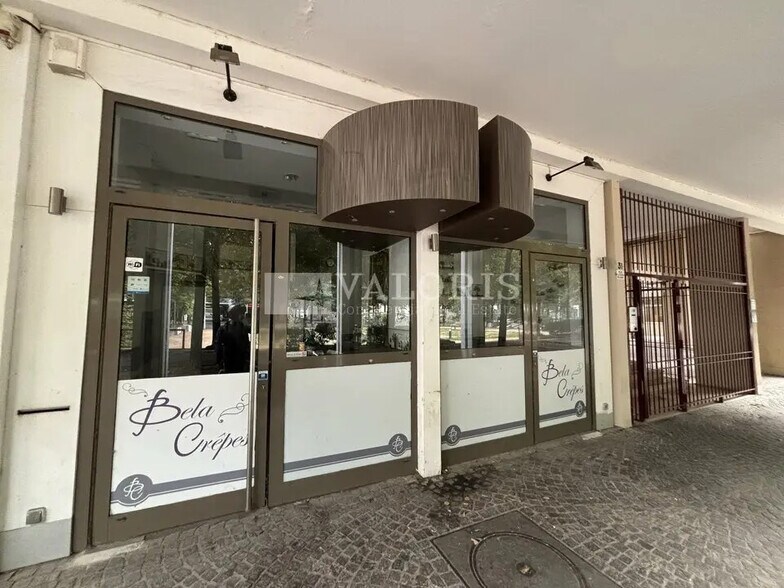 Local commercial dans Lyon à louer - Photo de l’immeuble – Image 1 sur 3