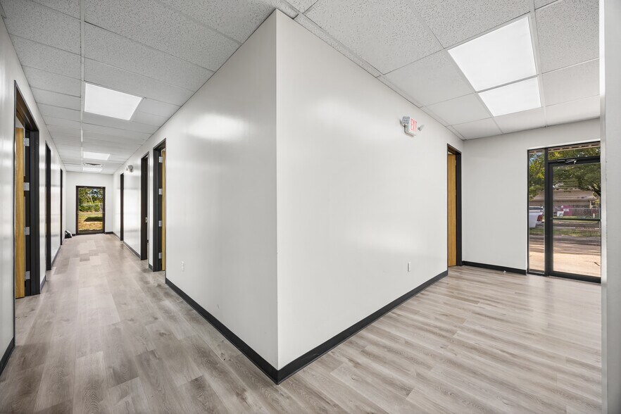 11950 Alief Clodine Rd, Houston, TX à louer - Photo de l’immeuble – Image 3 sur 19