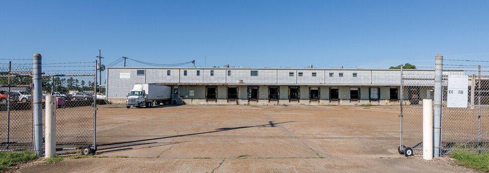 113 Carnegie St, Greenwood, MS à louer - Photo de l’immeuble – Image 3 sur 11