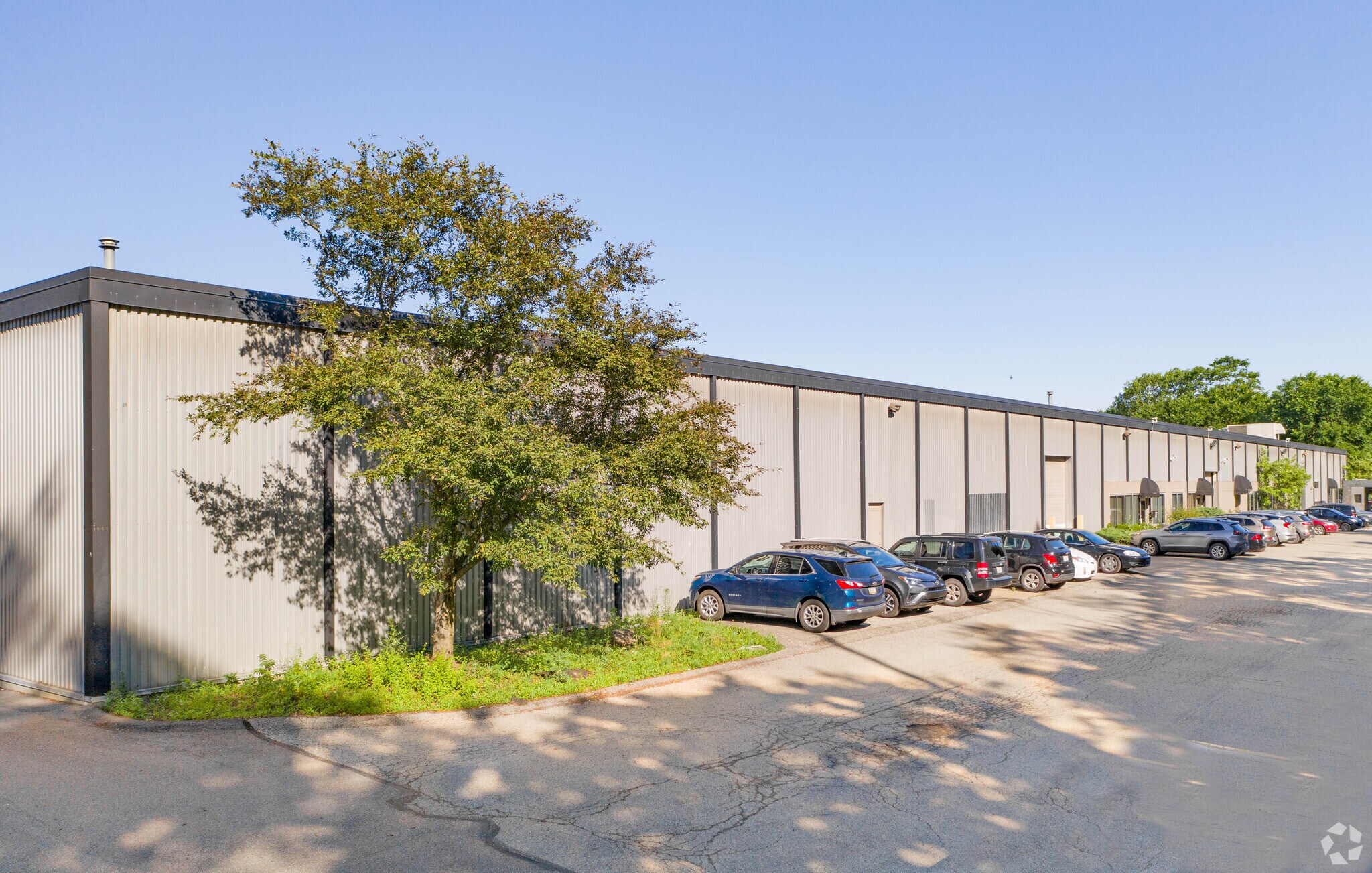 1601-1621 Parkway View Dr, Pittsburgh, PA à louer Photo principale– Image 1 sur 5