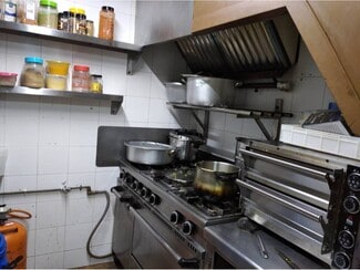 Plus de détails pour Local commercial à louer