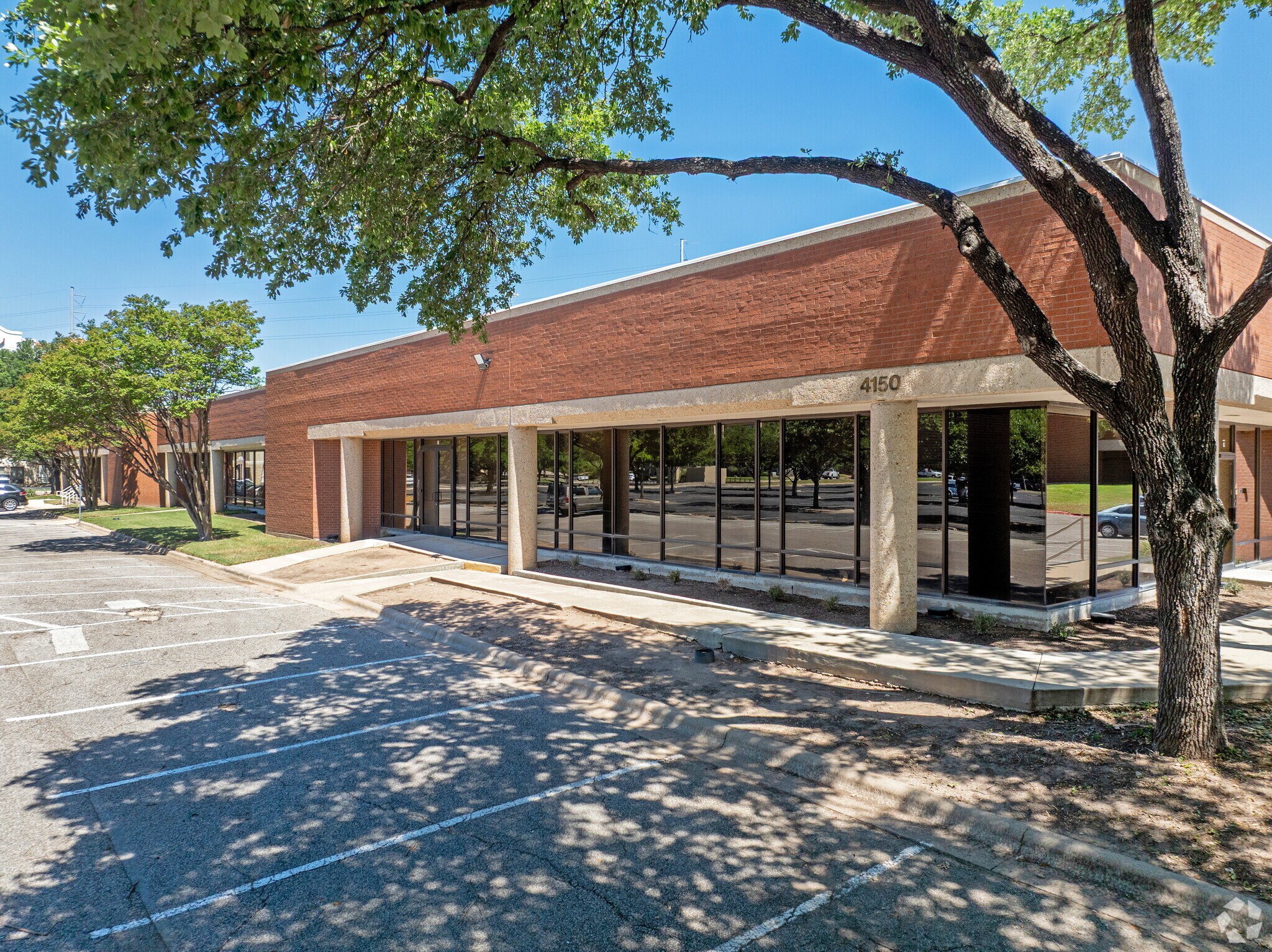 2157-2191 Woodward St, Austin, TX à louer Photo principale– Image 1 sur 25