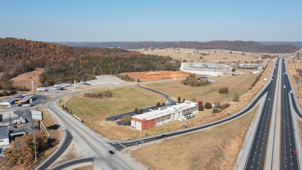 845 Flint Ridge Rd, Horse Cave, KY à vendre - Photo de l’immeuble – Image 3 sur 4