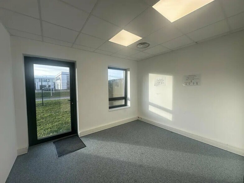 Bureau dans Molsheim à louer - Photo de l’immeuble – Image 3 sur 6